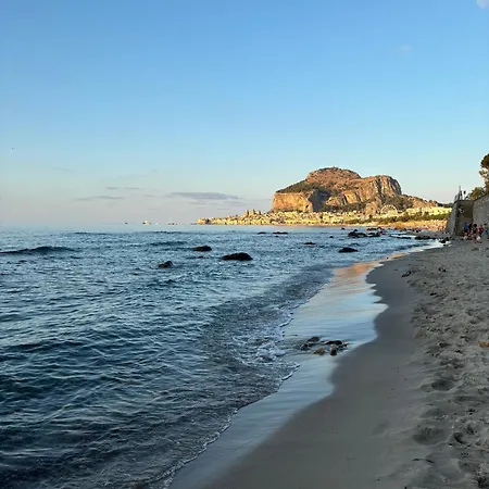 Belvedere Santa Lucia شقة تْشيفالو